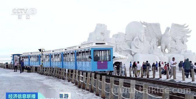 日均客流超2万人次！青海“天空之镜”引爆游客打卡热情 -第4张图片-国内旅游_国外旅游_门票预订_露营骑行_酒店民宿_旅游攻略_美食资讯,_车票机票购买_众乐乐旅游网