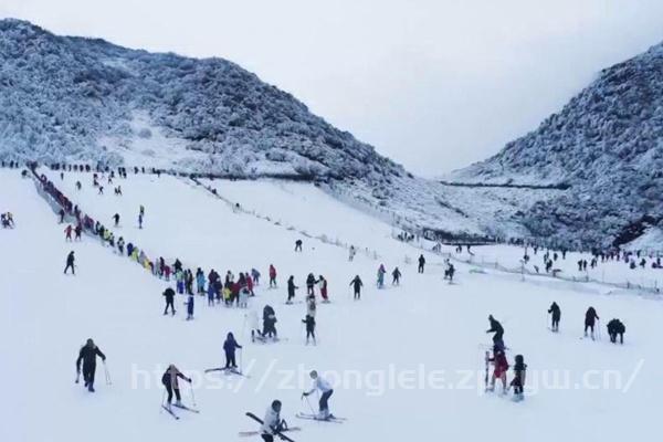 重庆哪个滑雪场比较好 重庆周边滑雪场排名-第2张图片-国内旅游_国外旅游_门票预订_露营骑行_酒店民宿_旅游攻略_美食资讯,_车票机票购买_众乐乐旅游网