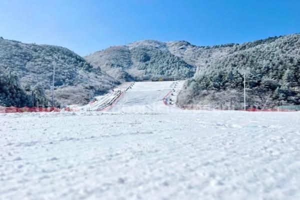 湖北滑雪场在哪里 16个滑雪的好地方-第3张图片-国内旅游_国外旅游_门票预订_露营骑行_酒店民宿_旅游攻略_美食资讯,_车票机票购买_众乐乐旅游网