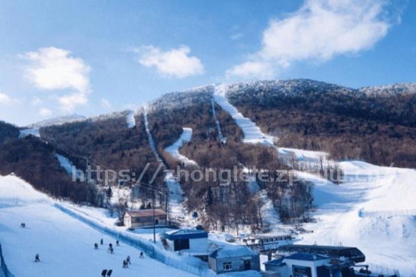 中国最值得去的滑雪场是哪里-第3张图片-国内旅游_国外旅游_门票预订_露营骑行_酒店民宿_旅游攻略_美食资讯,_车票机票购买_众乐乐旅游网