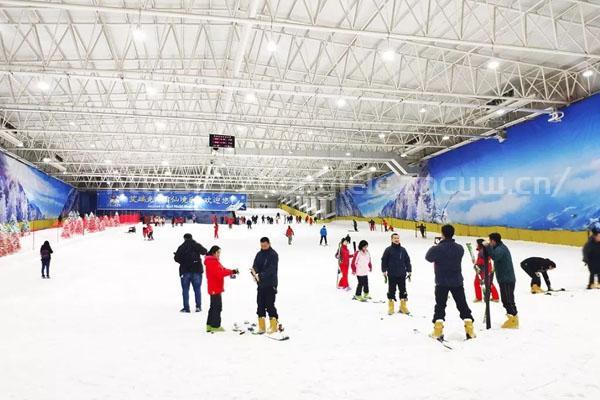 长沙哪里滑雪好玩 长沙可以滑雪的地方-第2张图片-国内旅游_国外旅游_门票预订_露营骑行_酒店民宿_旅游攻略_美食资讯,_车票机票购买_众乐乐旅游网