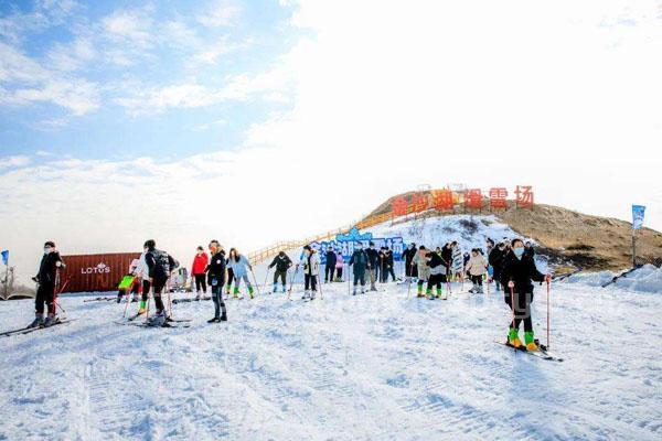 苏州附近滑雪场有哪些 非常值得游玩的滑雪胜地推荐-第1张图片-国内旅游_国外旅游_门票预订_露营骑行_酒店民宿_旅游攻略_美食资讯,_车票机票购买_众乐乐旅游网