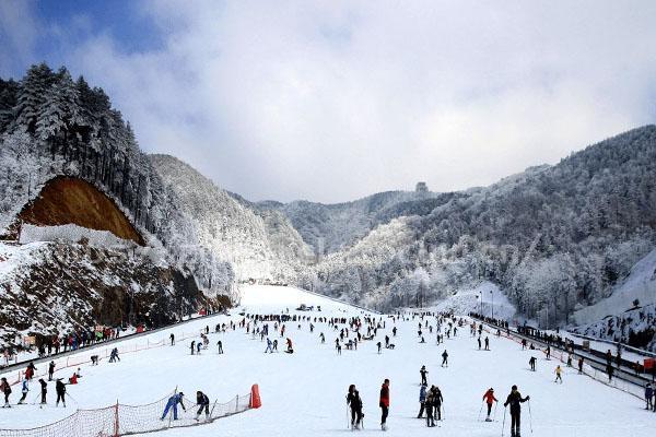 绍兴哪里有滑雪的地方？绍兴周边滑雪场游玩攻略-第2张图片-国内旅游_国外旅游_门票预订_露营骑行_酒店民宿_旅游攻略_美食资讯,_车票机票购买_众乐乐旅游网